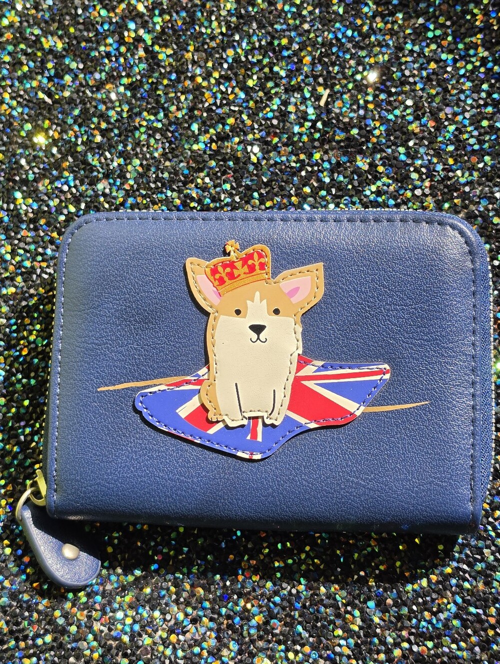 NWOT Vendula London The Queen's Corgi Medium Zip Around Wallet Rare